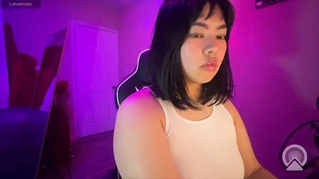 Snapshot of kuromixx444 chatting on February 20, 2026, 9:22 am kuromixx444 online show from February 20, 2026, 9:22 am