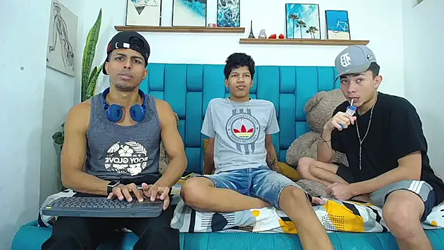 Interracial Snow Bunny online show from March 20, 2026, 7:15 pm