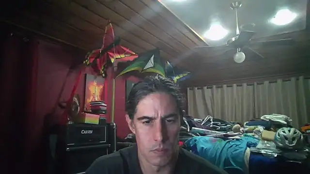 Snapshot of koolchillfun696969 chatting on December 23, 2025, 4:23 am koolchillfun696969 online show from December 23, 2025, 4:23 am