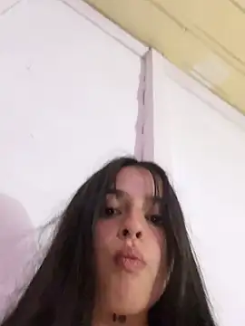 Snapshot of cremaconcoco chatting on January 12, 2026, 2:18 am cremaconcoco online show from January 12, 2026, 2:18 am