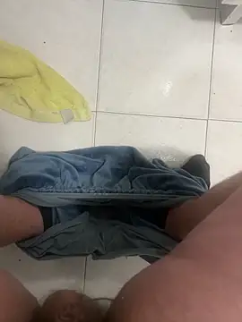 paco199923 online show from April 12, 2026, 5:27 pm