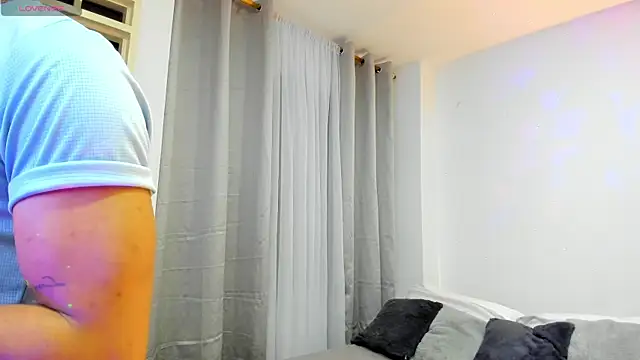 Snapshot of Jeisonmillan_ chatting on January 8, 2026, 11:05 am Jeisonmillan online show from January 8, 2026, 11:05 am