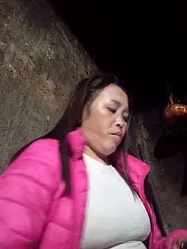 dakota-kis online show from February 22, 2026, 12:18 pm