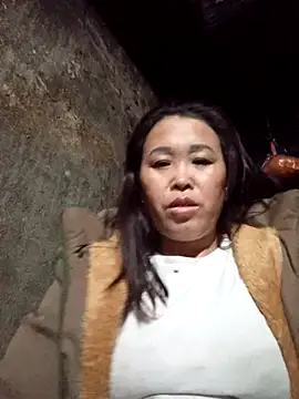 dakota-kis online show from February 24, 2026, 12:33 am