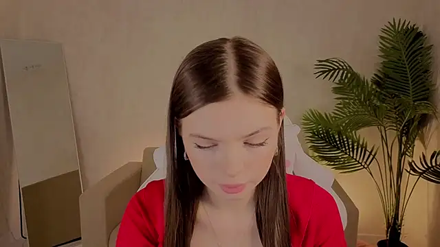 Snapshot of Ellya_me chatting on January 6, 2026, 8:29 am Ellya me online show from January 6, 2026, 8:29 am