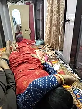 hornycouple20000 online show from February 13, 2026, 5:02 pm