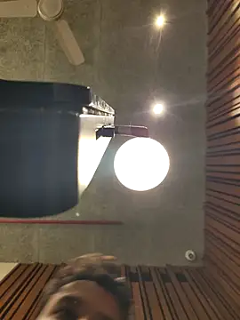 jerryrooh69 online show from February 12, 2026, 5:51 am