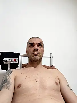 Snapshot of SIRMASTERPORNO chatting on January 11, 2026, 9:33 pm SIRMASTERPORNO online show from January 11, 2026, 9:33 pm