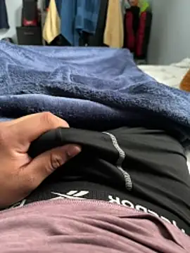 Snapshot of elpapigrande12 chatting on February 23, 2026, 2:17 pm elpapigrande12 online show from February 23, 2026, 2:17 pm