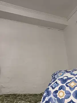 moronoiroficial online show from May 14, 2026, 2:52 am