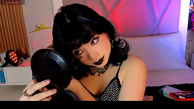 Snapshot of Sienna_Desiree chatting on April 30, 2026, 2:57 pm Sienna Desiree online show from April 30, 2026, 2:57 pm