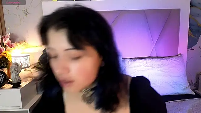 Snapshot of Sienna_Desiree chatting on May 22, 2026, 12:36 pm Sienna Desiree online show from May 22, 2026, 12:36 pm