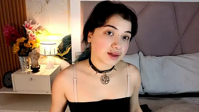 Sienna Desiree online show from July 1, 2026, 12:49 pm
