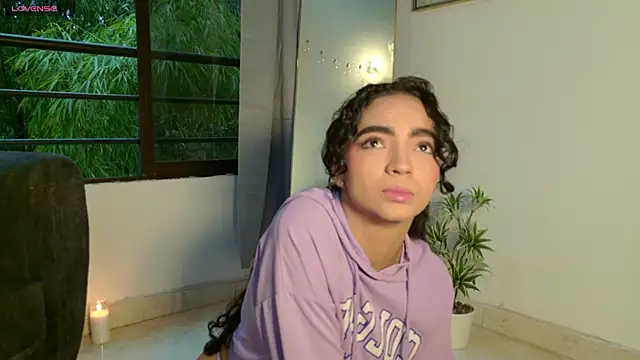 adelineevs online show from January 12, 2026, 9:52 pm