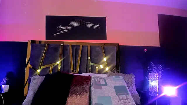 Chloe Connor online show from March 25, 2026, 4:34 am