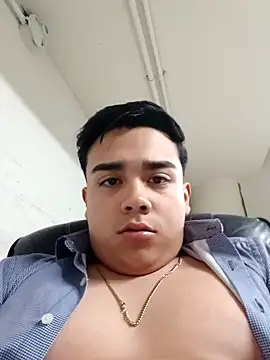 Yosoyelmismo-6737 online show from February 9, 2026, 11:58 pm