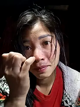 Hiniyk2 online show from February 11, 2026, 1:33 pm