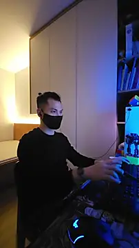 OnlyHand9x online show from February 8, 2026, 4:05 pm