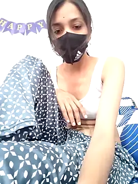 Honey lily-93 online show from February 6, 2026, 7:48 am