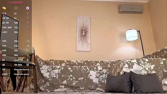 E1ara online show from February 28, 2026, 10:04 am