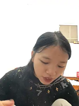 nanaa71 online show from April 3, 2026, 3:13 am