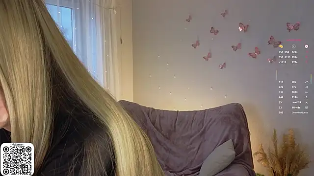 Snapshot of SirenThalassa chatting on March 9, 2026, 7:12 am SirenThalassa online show from March 9, 2026, 7:12 am