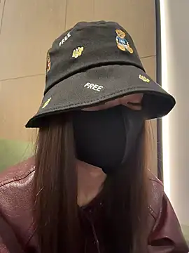 ZJbaby online show from April 8, 2026, 1:12 pm