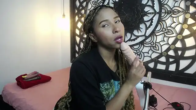 Snapshot of salome_willianss chatting on January 9, 2026, 1:29 pm salome willianss online show from January 9, 2026, 1:29 pm