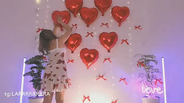 larabae online show from February 14, 2026, 8:20 pm