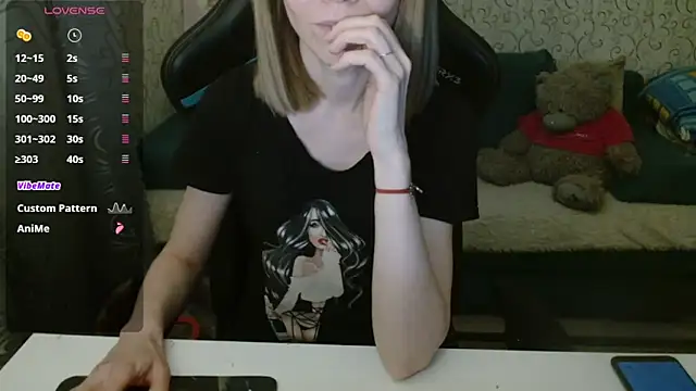 Snapshot of -Milamanka- chatting on February 17, 2026, 4:15 pm -Milamanka- online show from February 17, 2026, 4:15 pm