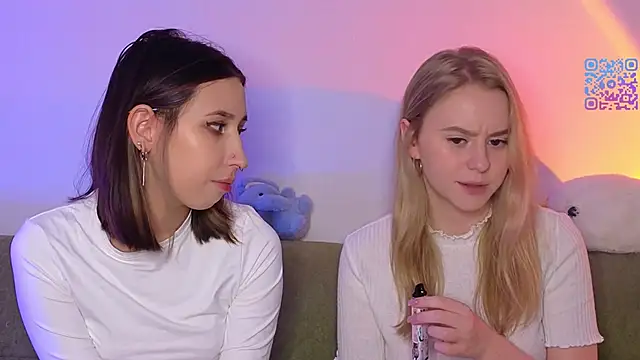 Mimipaws online show from March 21, 2026, 7:29 pm