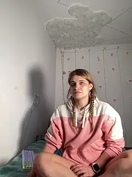 Snapshot of YoungSophie chatting on February 20, 2026, 12:51 pm YoungSophie online show from February 20, 2026, 12:51 pm