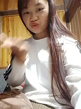 Snapshot of _Bong_02 chatting on January 12, 2026, 10:25 pm Bong 02 online show from January 12, 2026, 10:25 pm