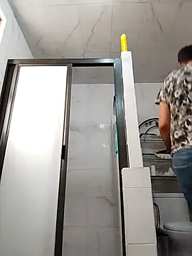 latinomoreno95 online show from January 31, 2026, 7:34 pm