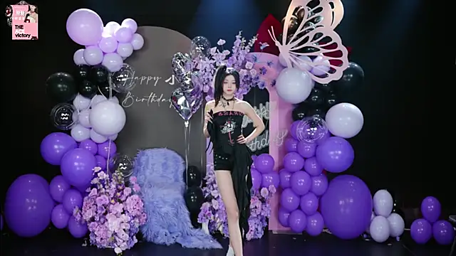 Shiny-girl7788 online show from March 14, 2026, 10:21 am