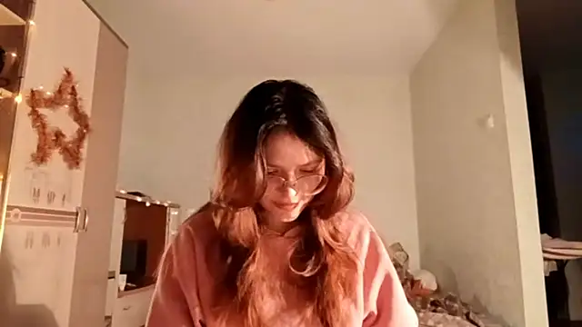 RedheadCuti online show from January 12, 2026, 2:13 pm