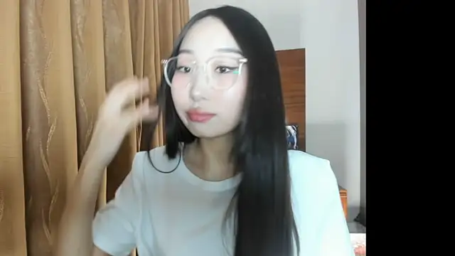 Amane Yuki online show from January 8, 2026, 3:51 pm