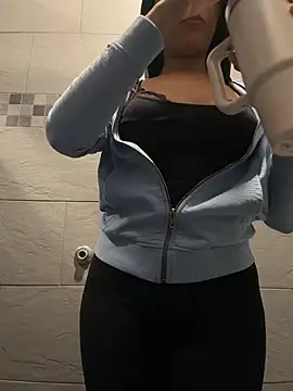 AnahiSkye online show from March 25, 2026, 6:07 pm