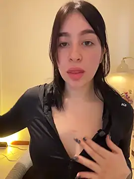 evelynrosess1 online show from July 12, 2026, 10:21 pm