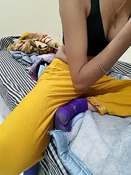 Snapshot of Kanchan7909 chatting on January 6, 2026, 12:58 am Kanchan7909 online show from January 6, 2026, 12:58 am