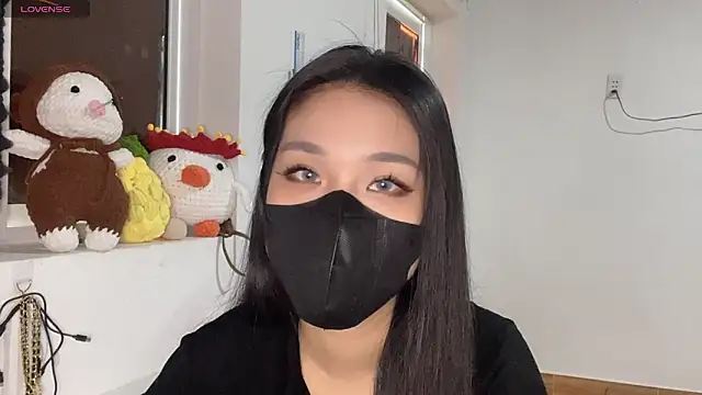 Snapshot of Tieu-May chatting on March 24, 2026, 8:36 am Tieu-May online show from March 24, 2026, 8:36 am