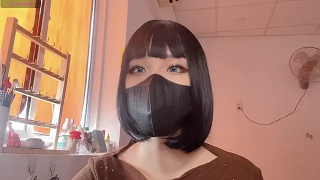 Tieu-May online show from February 15, 2026, 7:42 am