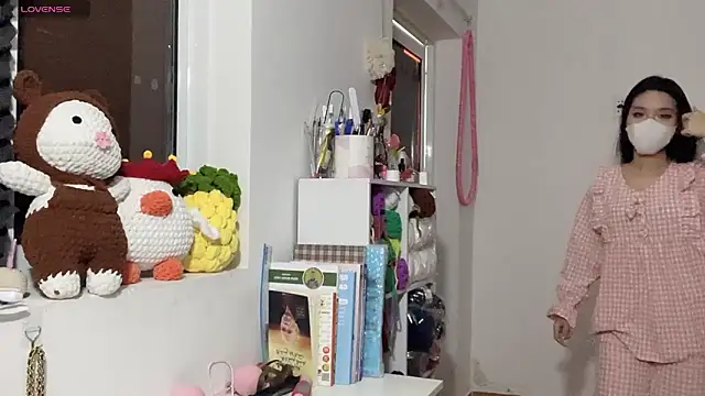 Snapshot of Tieu-May chatting on April 7, 2026, 5:31 am Tieu-May online show from April 7, 2026, 5:31 am