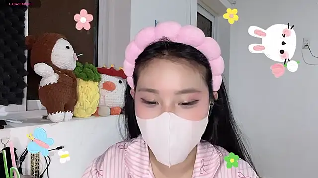 Snapshot of Tieu-May chatting on March 24, 2026, 9:15 pm Tieu-May online show from March 24, 2026, 9:15 pm