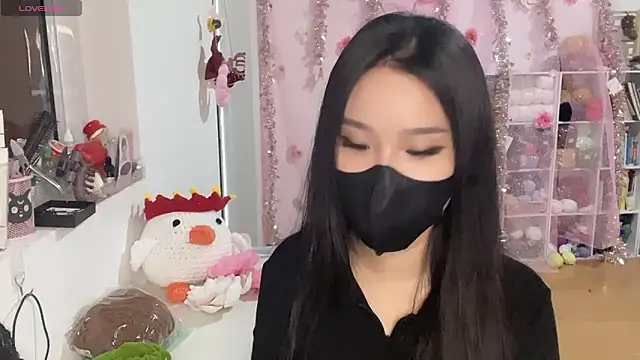 Snapshot of Tieu-May chatting on March 12, 2026, 5:34 am Tieu-May online show from March 12, 2026, 5:34 am