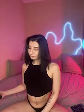 ValeryAlfie online show from February 25, 2026, 4:40 pm