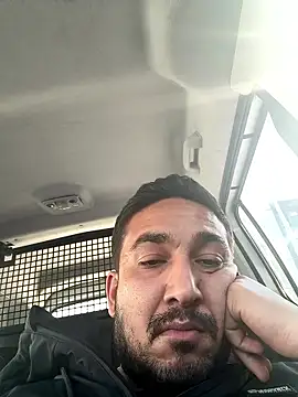 Snapshot of berkayneslihan chatting on January 7, 2026, 11:37 am berkayneslihan online show from January 7, 2026, 11:37 am