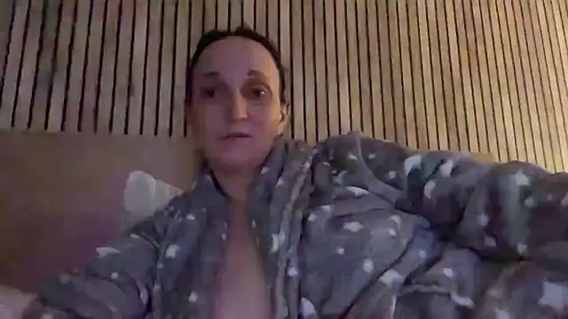 MissMidnight online show from January 8, 2026, 5:46 am