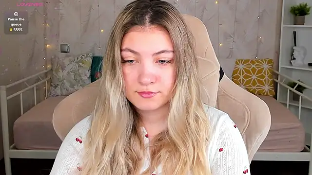 Snapshot of Angel__Grace chatting on March 2, 2026, 12:11 am Angel Grace online show from March 2, 2026, 12:11 am