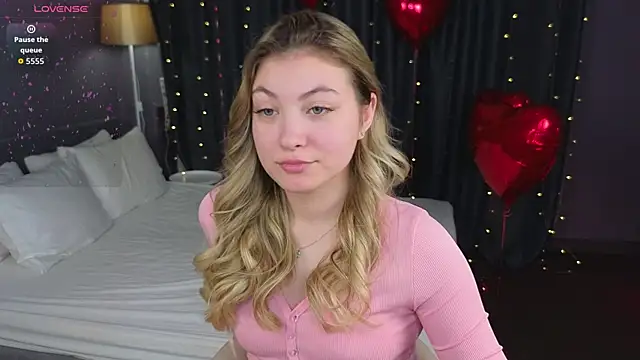 Snapshot of Angel__Grace chatting on February 11, 2026, 12:10 am Angel Grace online show from February 11, 2026, 12:10 am